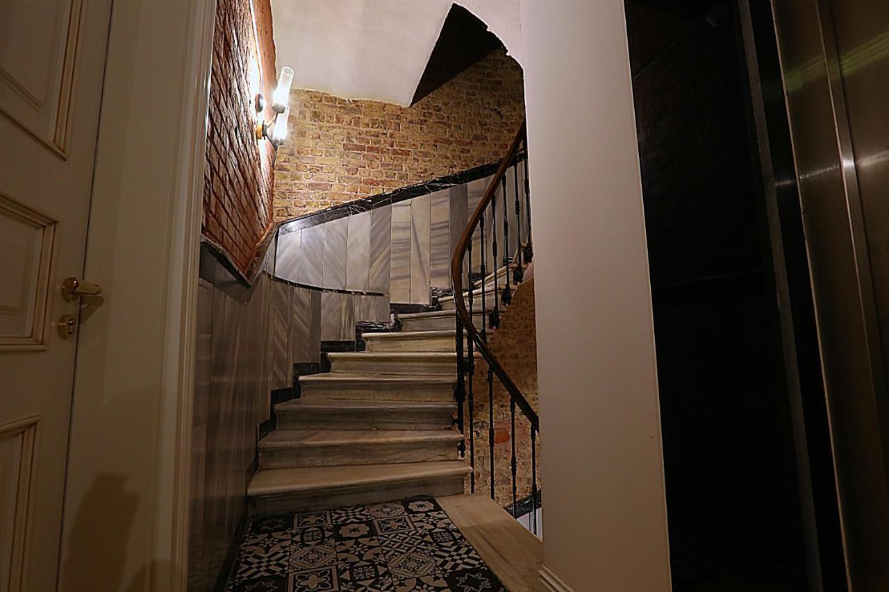 Istanbul Taksim Istiklal Street Kamil Hotel - Historical Eksteriør billede