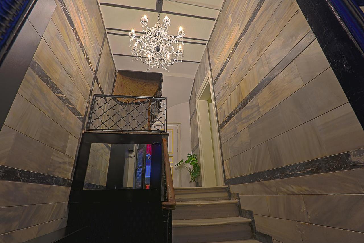 Istanbul Taksim Istiklal Street Kamil Hotel - Historical Eksteriør billede