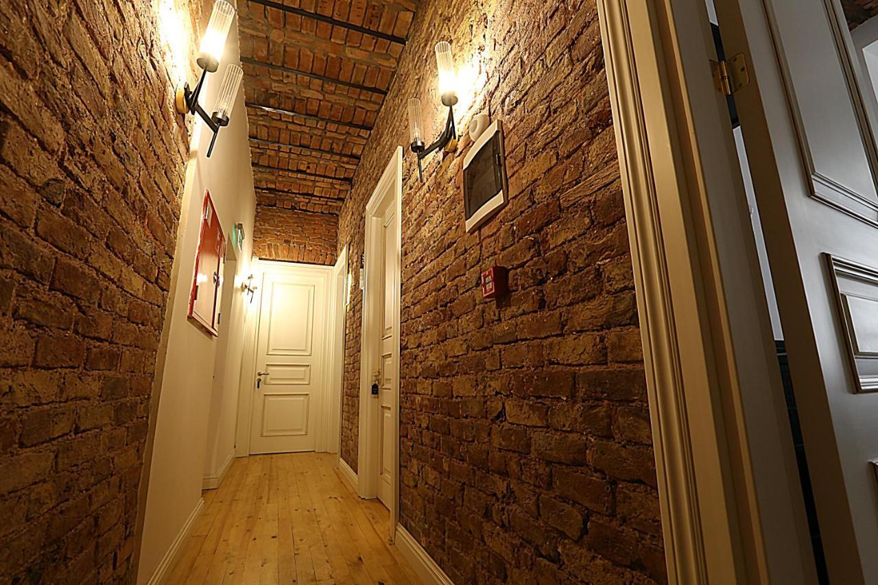 Istanbul Taksim Istiklal Street Kamil Hotel - Historical Eksteriør billede