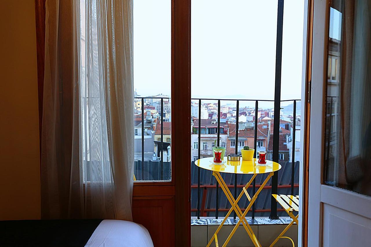 Istanbul Taksim Istiklal Street Kamil Hotel - Historical Eksteriør billede