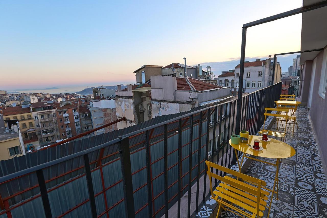 Istanbul Taksim Istiklal Street Kamil Hotel - Historical Eksteriør billede