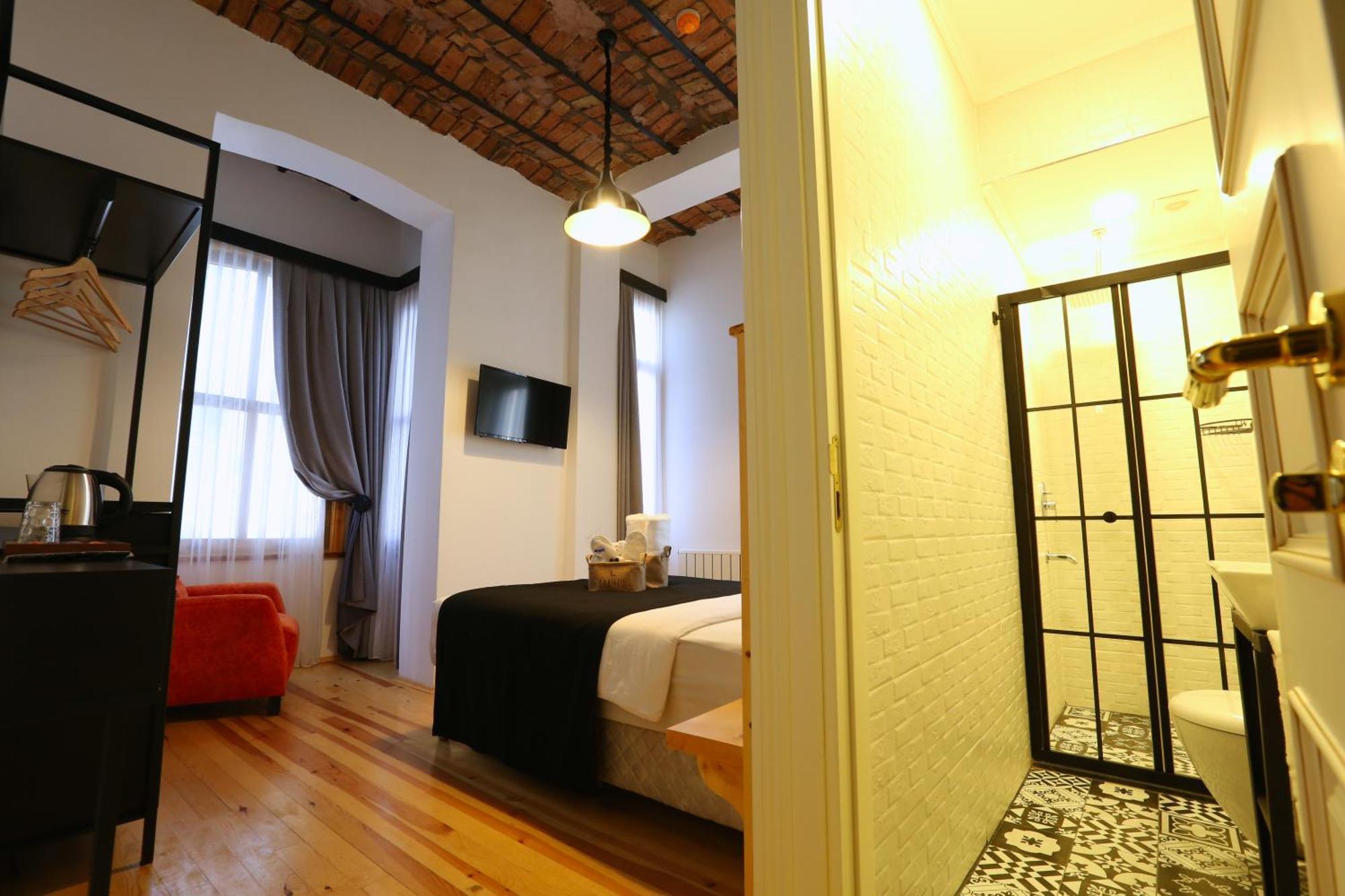 Istanbul Taksim Istiklal Street Kamil Hotel - Historical Værelse billede
