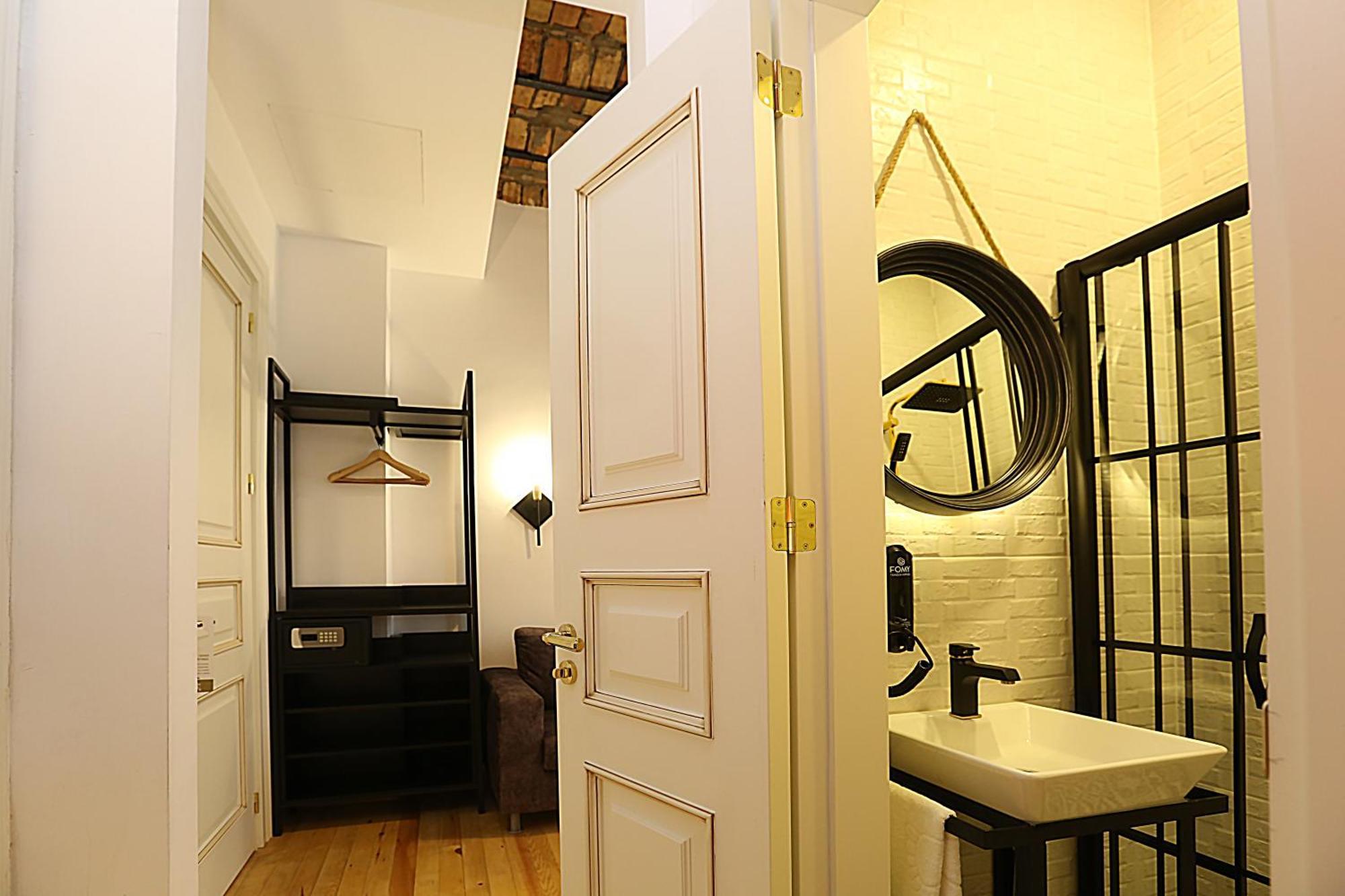 Istanbul Taksim Istiklal Street Kamil Hotel - Historical Værelse billede