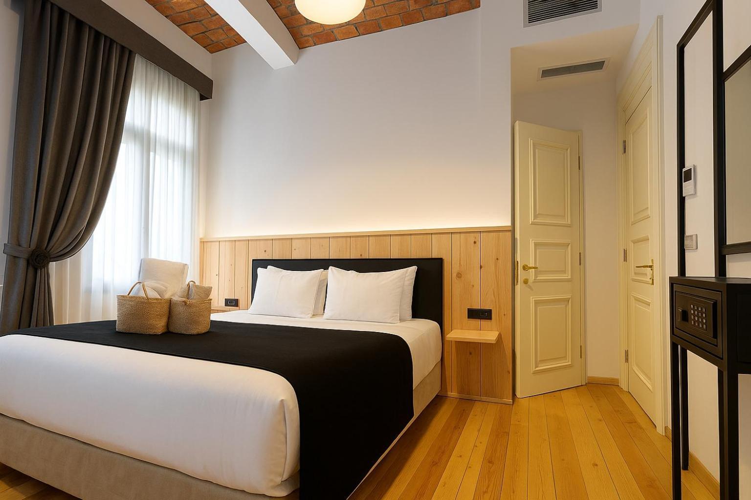 Istanbul Taksim Istiklal Street Kamil Hotel - Historical Eksteriør billede